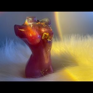 Aphrodite resin